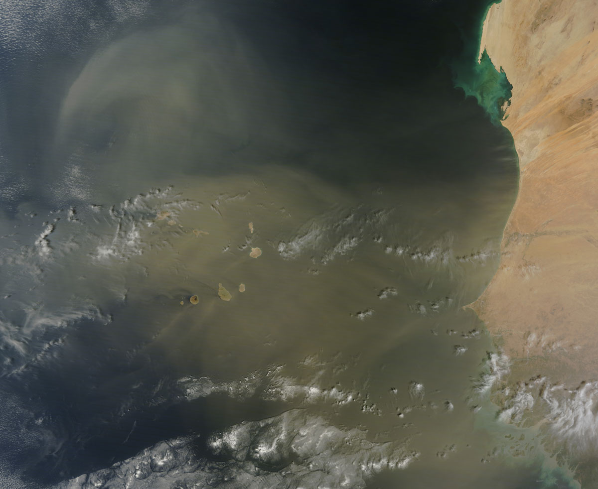 Sandsturm über den Kap Verdischen Inseln
