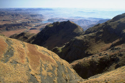 ein Tal der Drakensberge - Südafrika