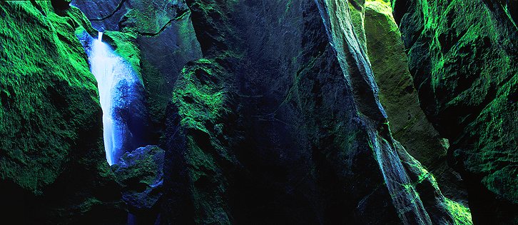 Wasserfall - Stakkholtsgja-Schlucht - Island