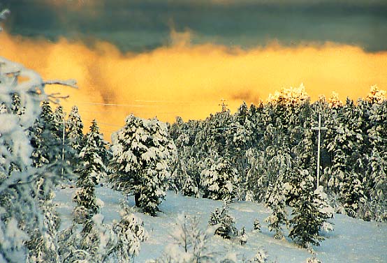 Von der Sonne angestrahlte Wolken - Utvikfjell - Norwegen