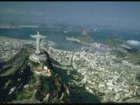 Zuckerhut und Jesus Statue von Rio de Janeiro
