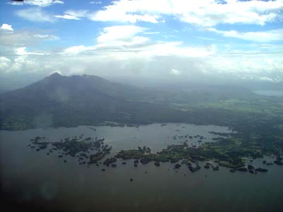 Luftaufnahme - Vulkan Mombacho - Granada - Nicaragua